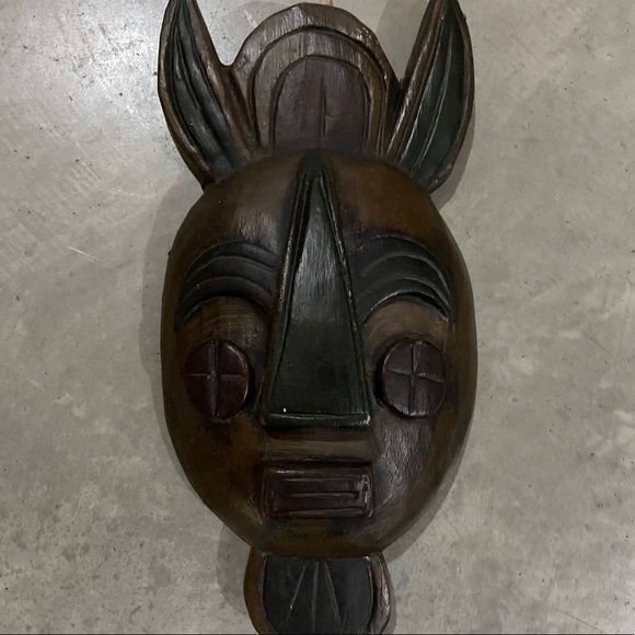 Mask decor - Picture 1 of 5